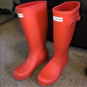 Coral hunter boots